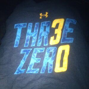 Thr3e Zero dark grey short sleeve under armour shirt size small